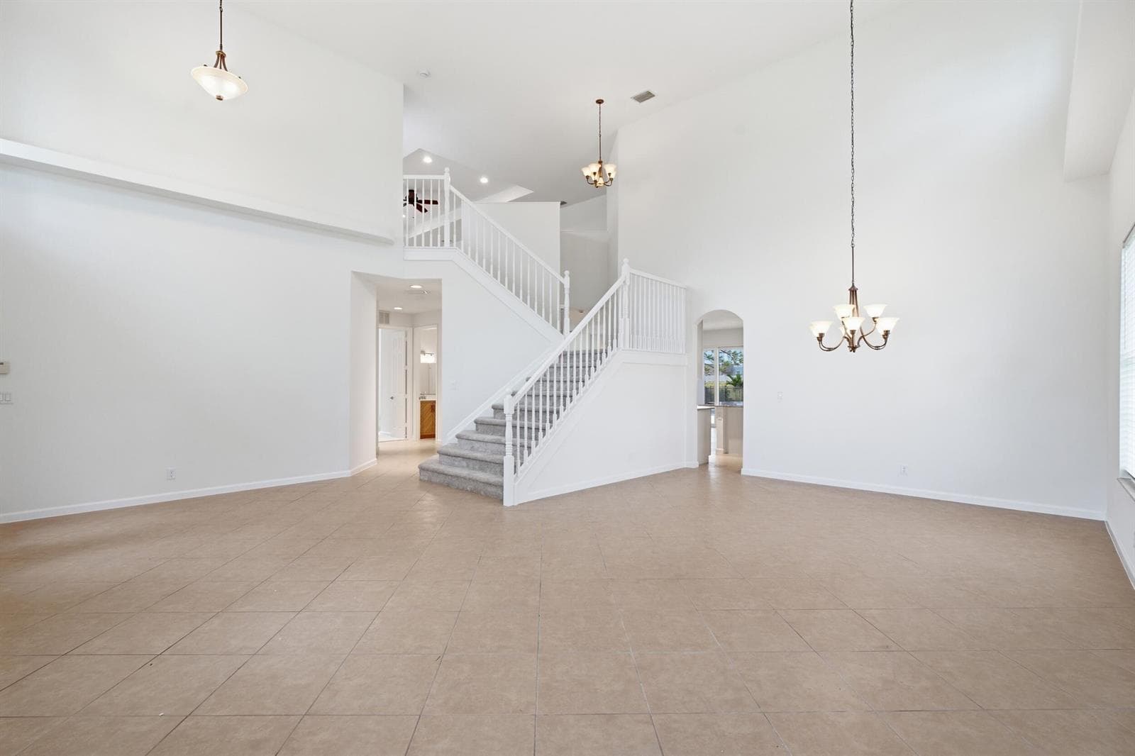 5513 SW Windward Way photo 9