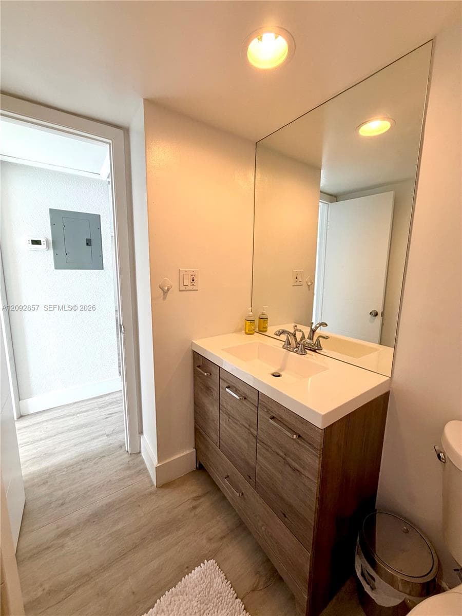 5600 Collins Ave 6J photo 22