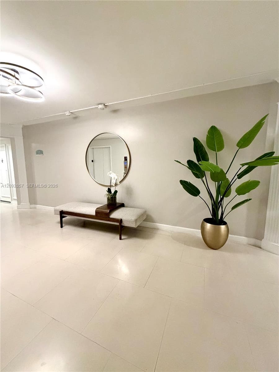 5600 Collins Ave 6J photo 8