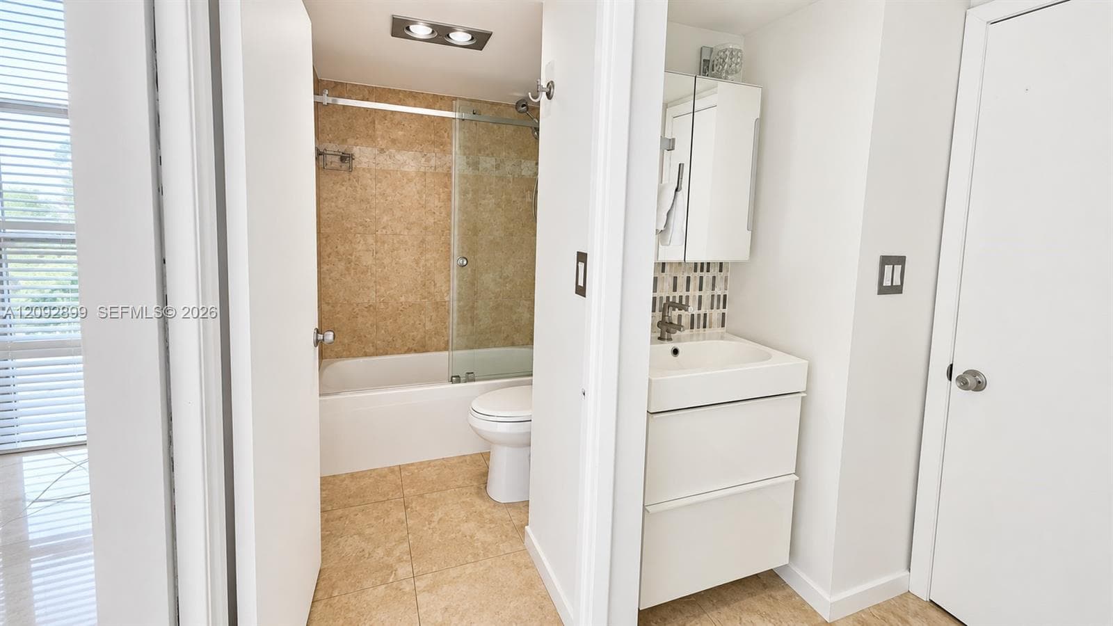 20505 E Country Club Dr 133 photo 9