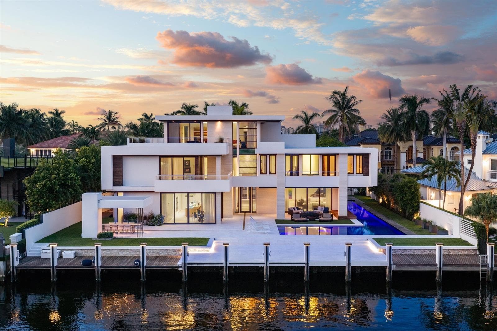 10 Pelican Drive photo 1