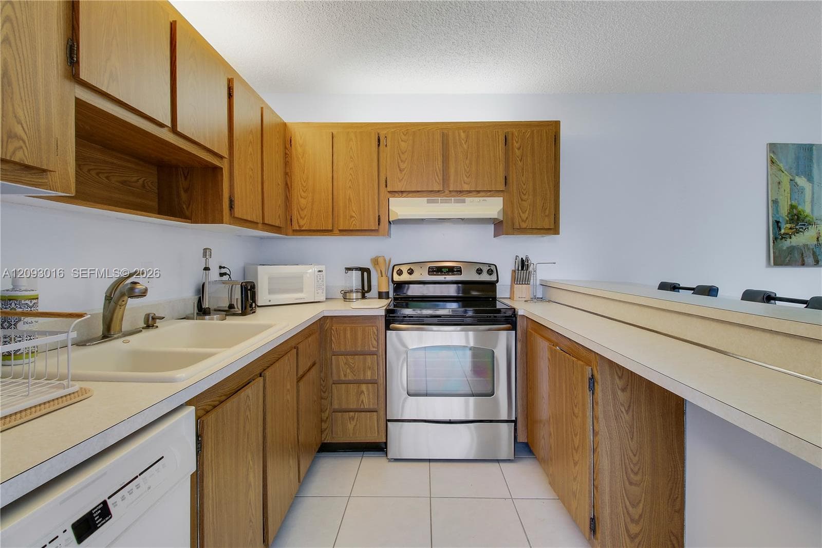 825 Center St 14B photo 13