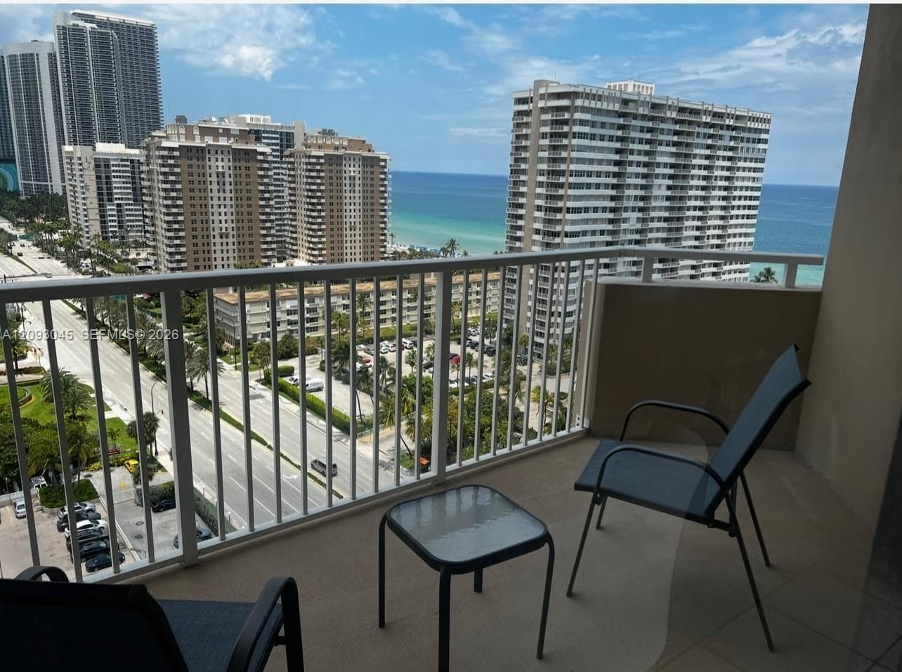 1985 S Ocean Dr 17M photo 1