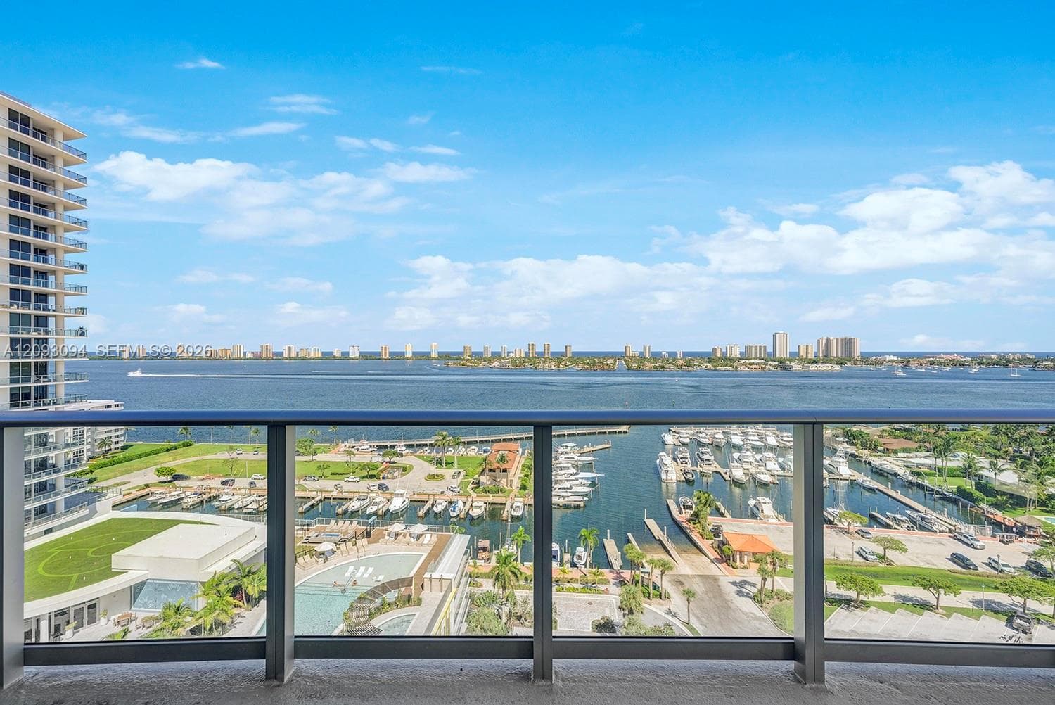 220 Lake Shore Dr 1512 photo 3