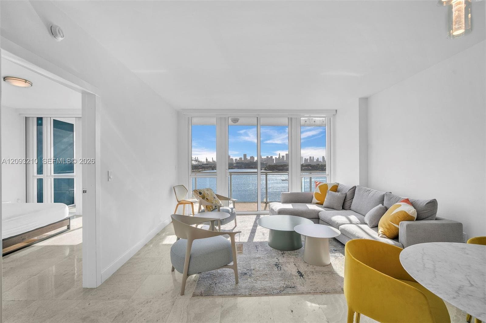 520 West Ave 803 photo 6