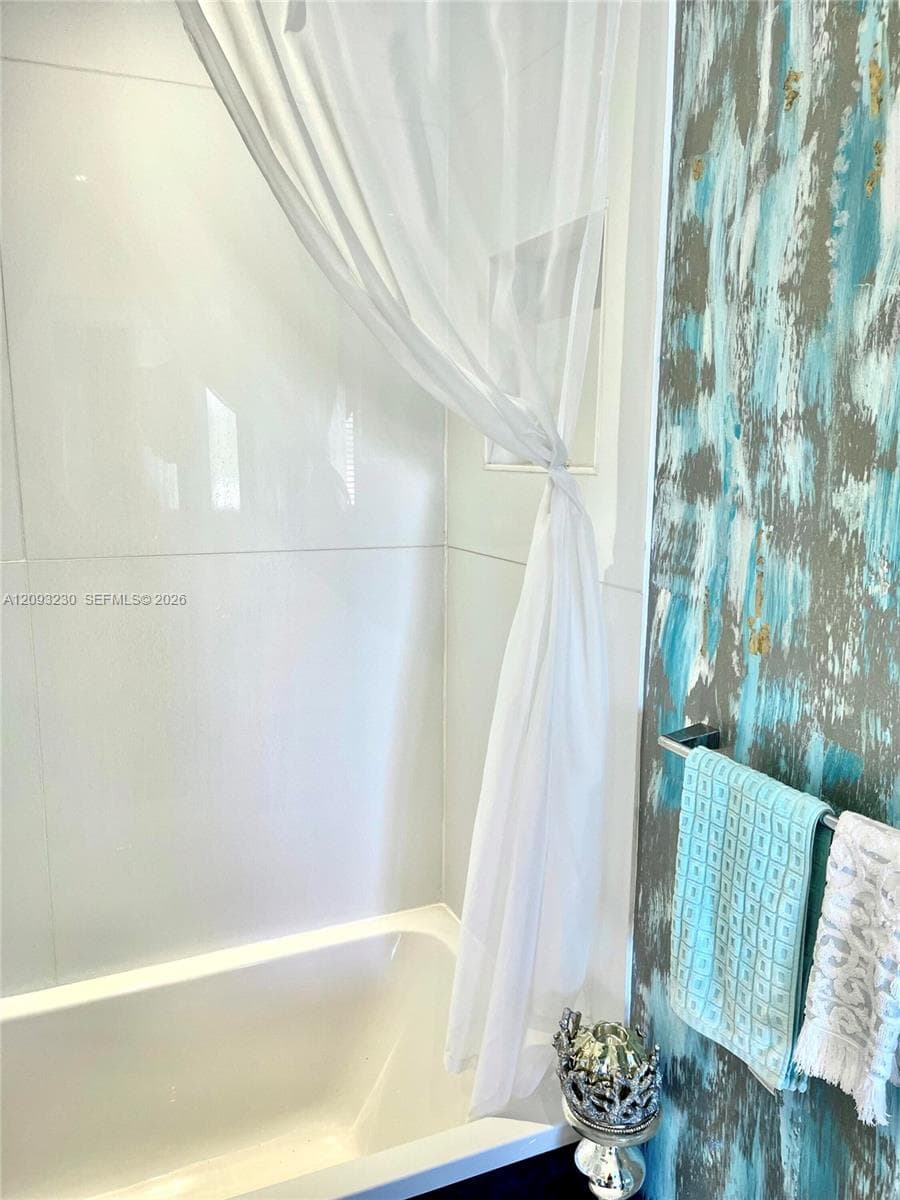 13105 Ixora Ct 302 photo 18