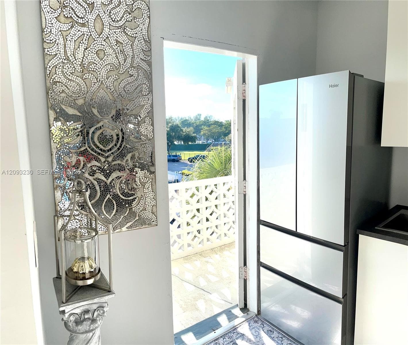 13105 Ixora Ct 302 photo 8