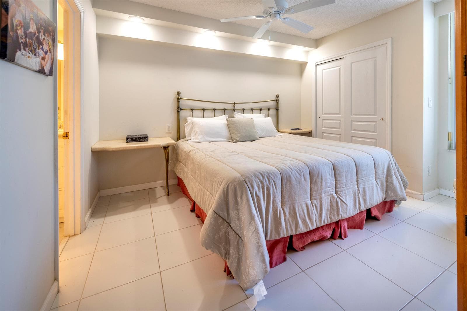 1391 S OCEAN 803 photo 11