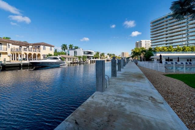 1391 S OCEAN 803 photo 25