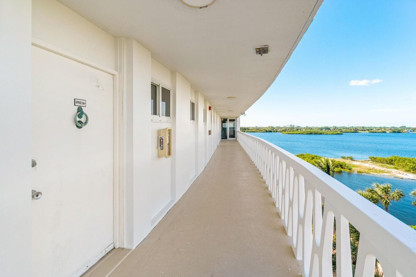 2505 S OCEAN Boulevard 7140 photo 2