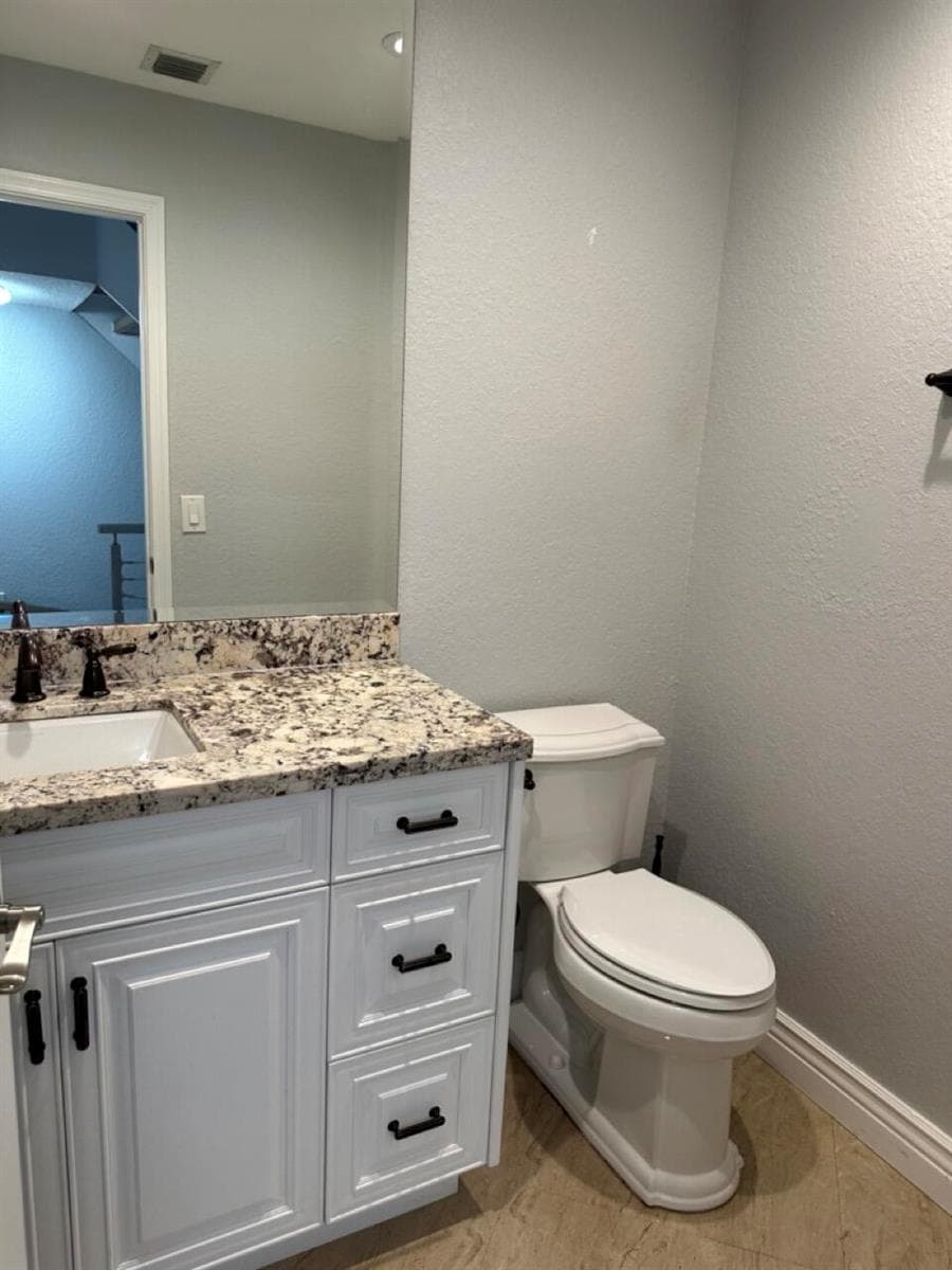 4230 N OCEAN Drive photo 14