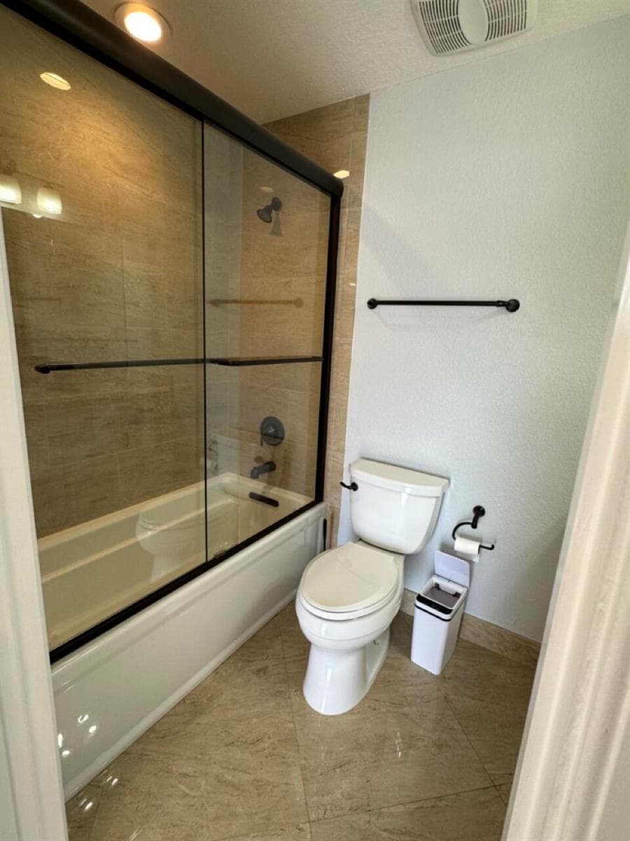 4230 N OCEAN Drive photo 8