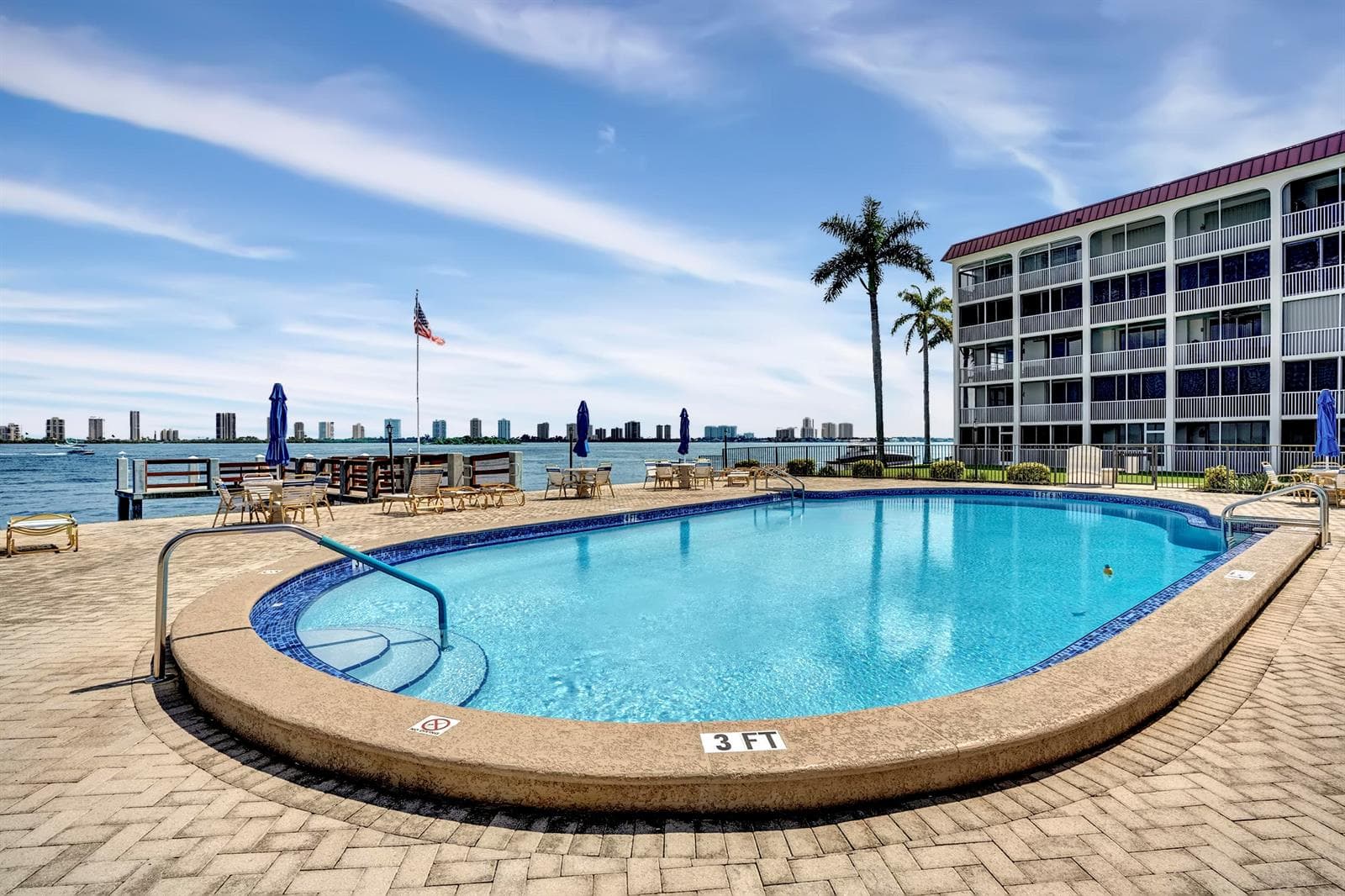 100 Paradise Harbour Boulevard 408 photo 23