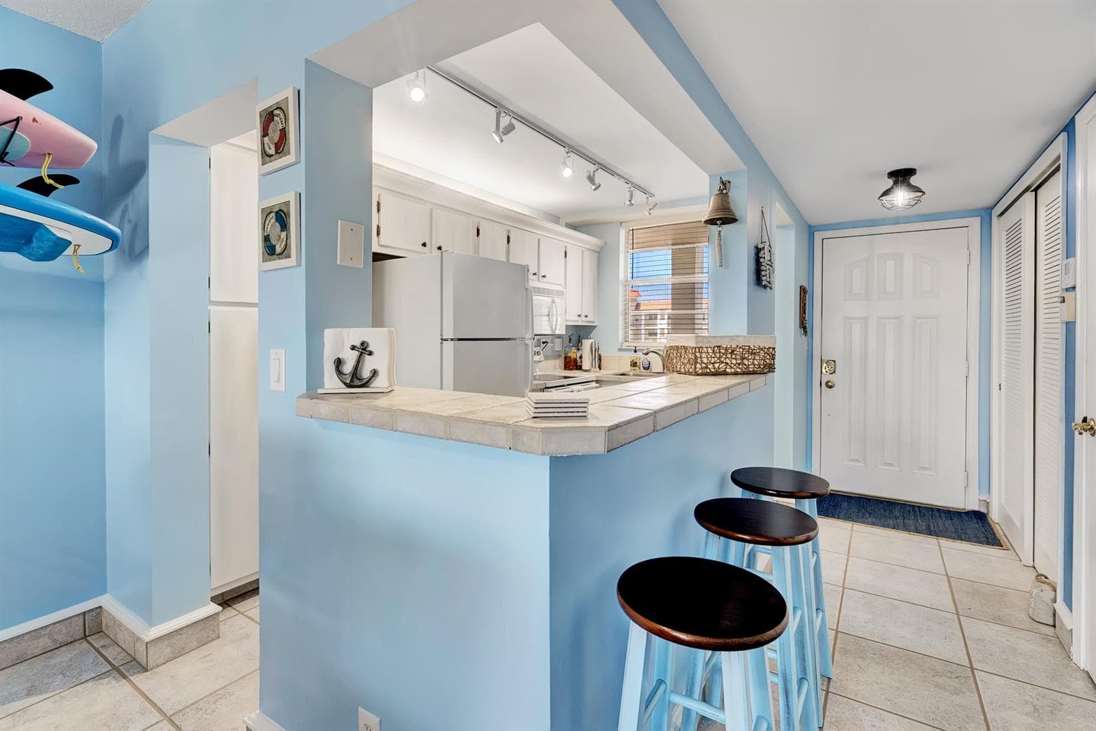 100 Paradise Harbour Boulevard 408 photo 12
