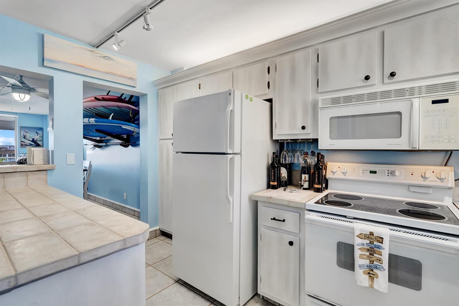 100 Paradise Harbour Boulevard 408 photo 14