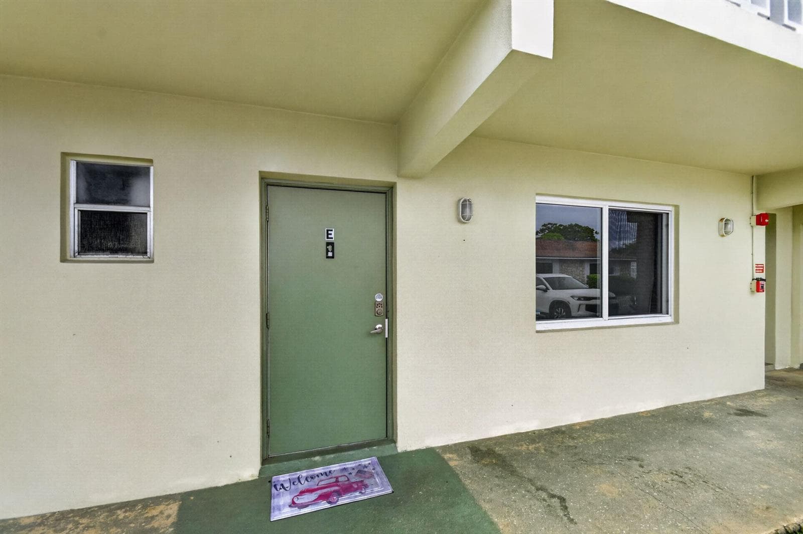 658 NE 6TH Court E E photo 14