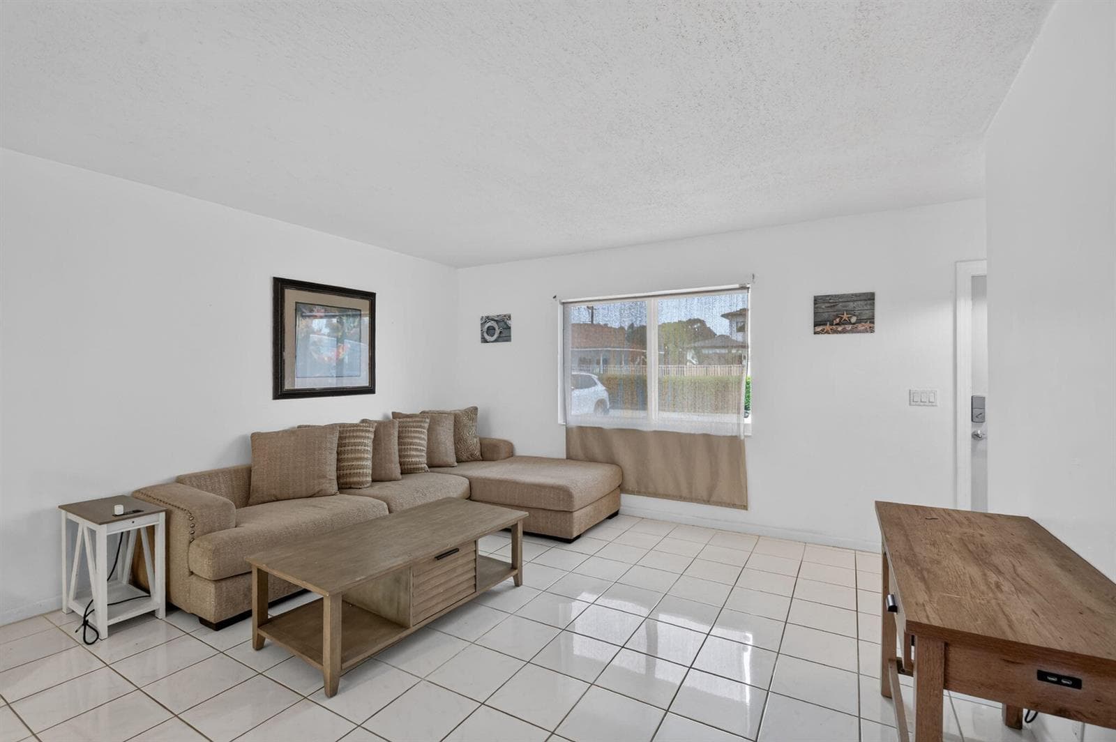 658 NE 6TH Court E E photo 15