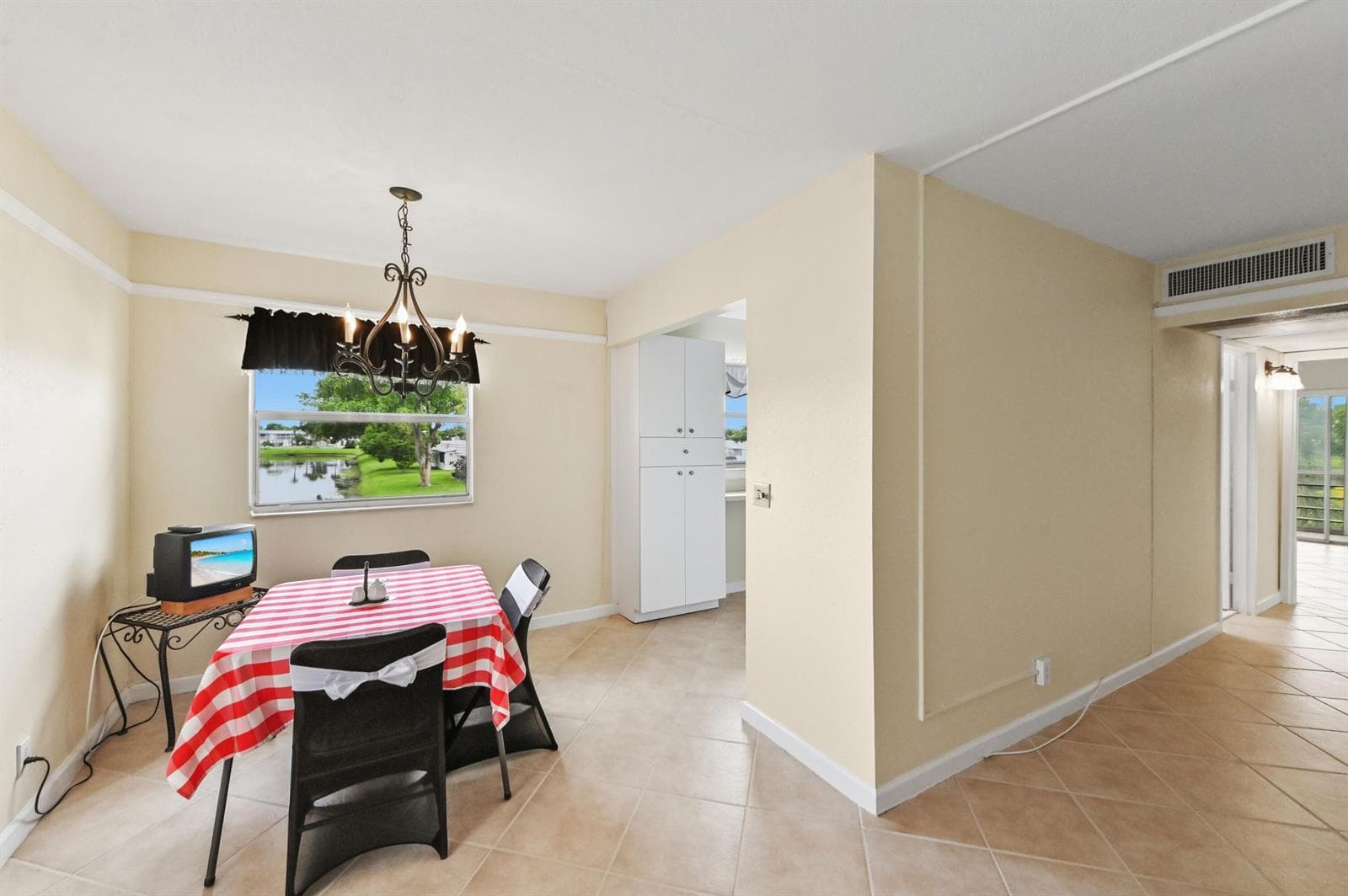 192 Monaco D photo 6