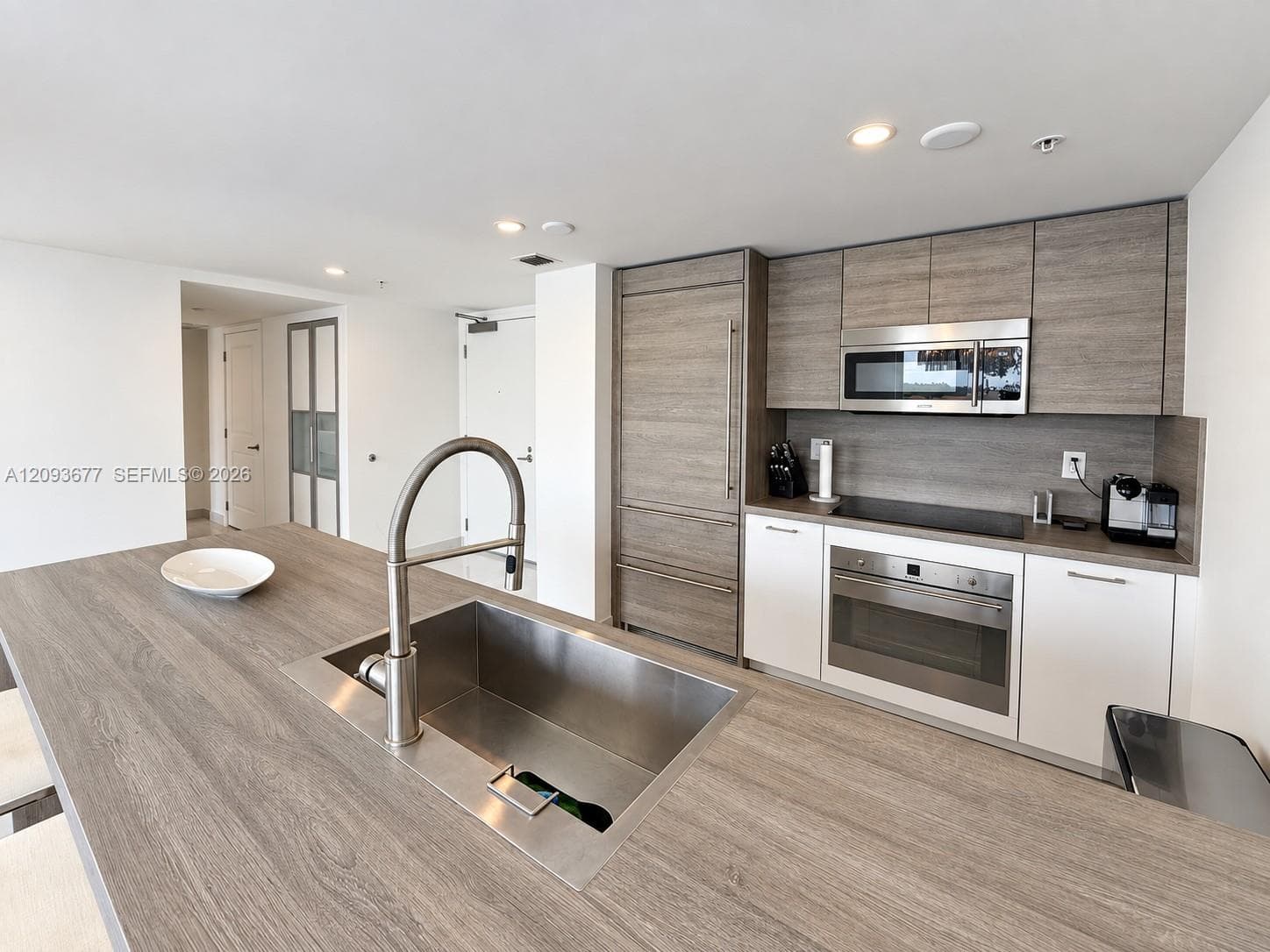 400 Sunny Isles Blvd 403 photo 16