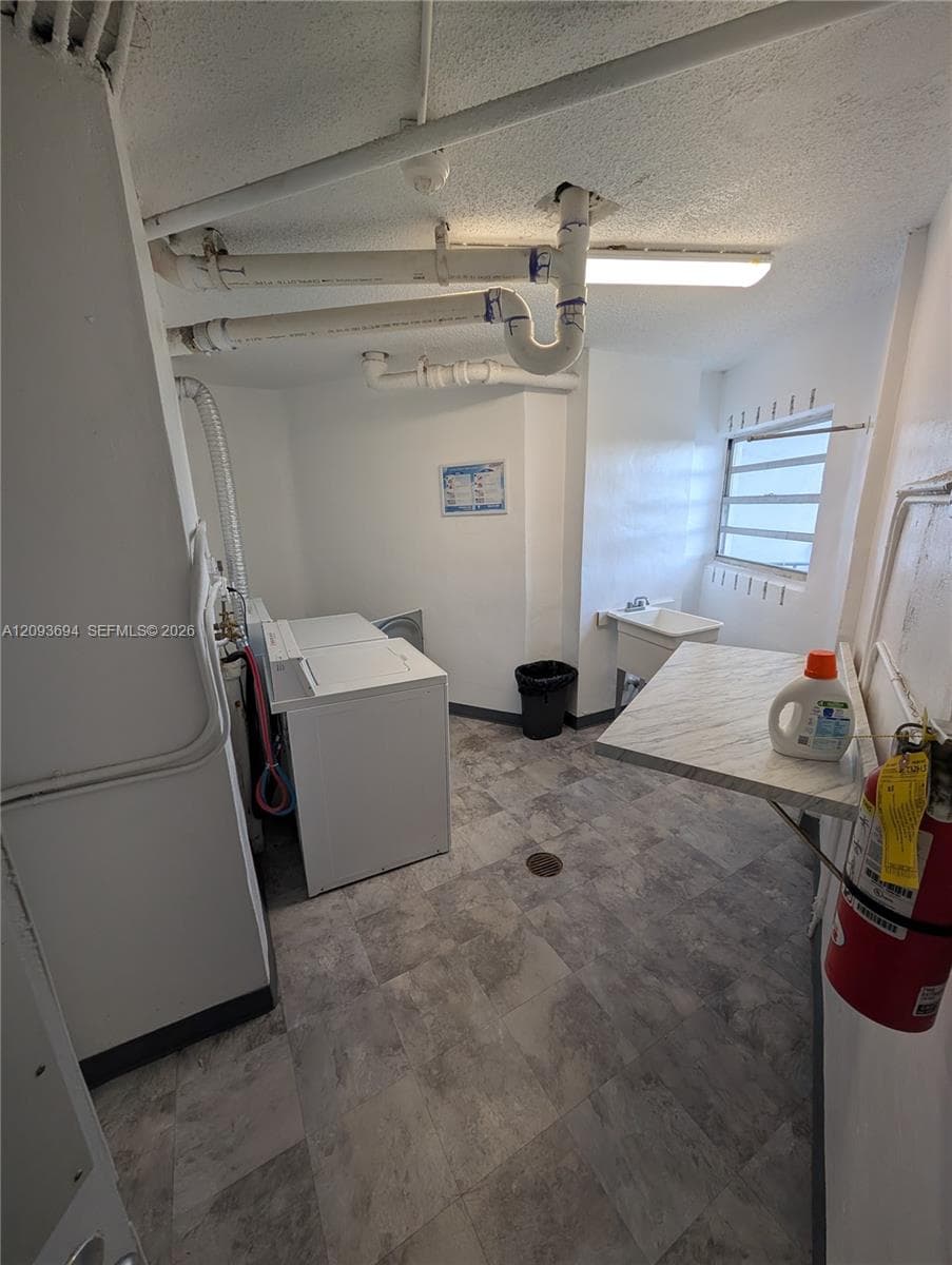 11930 N Bayshore Dr 502 photo 22