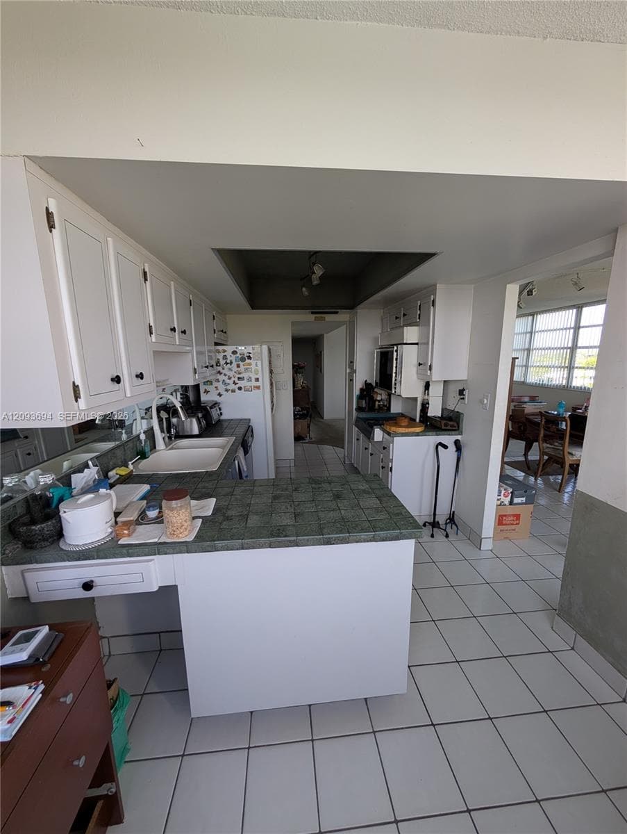 11930 N Bayshore Dr 502 photo 3