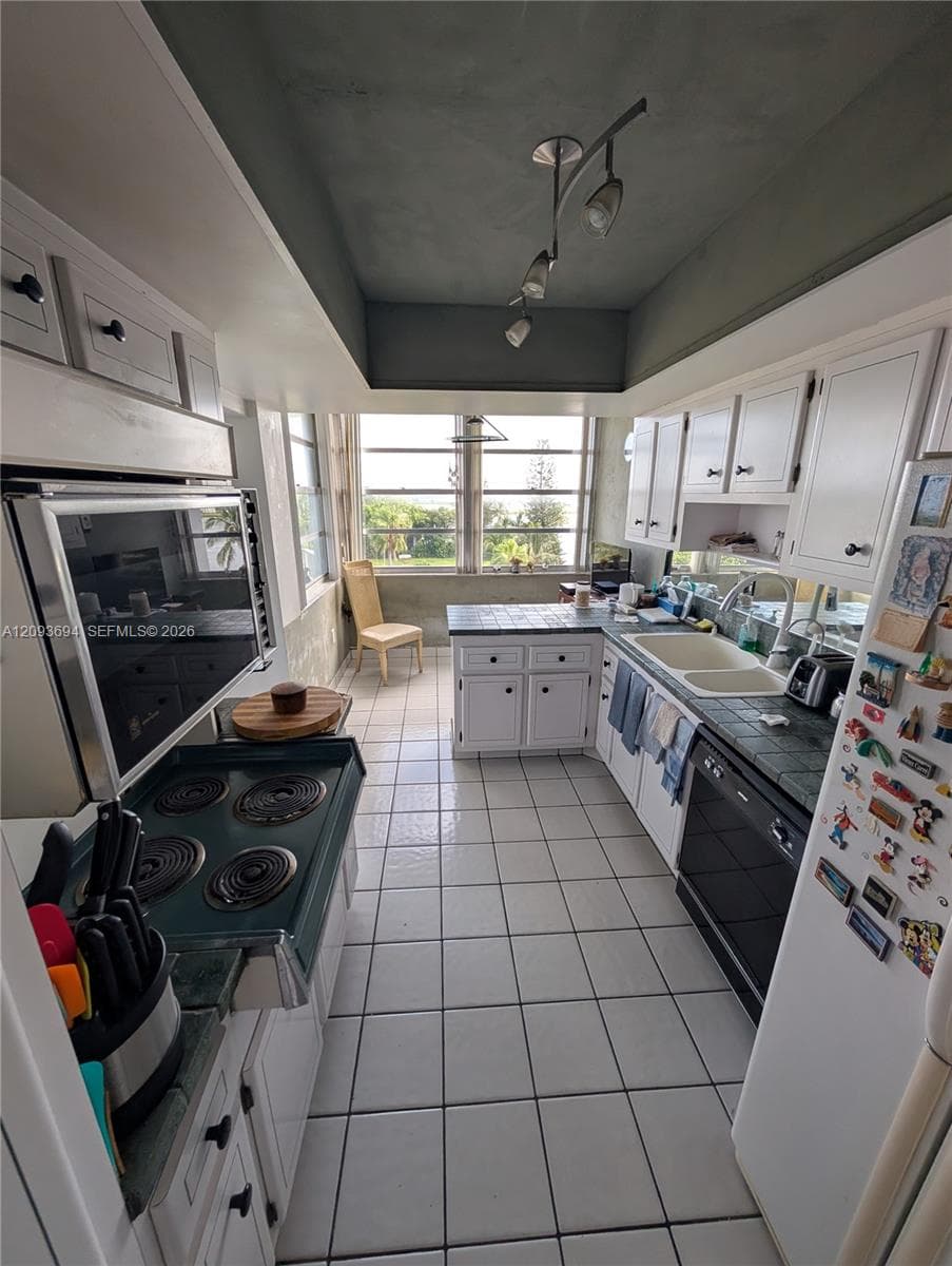 11930 N Bayshore Dr 502 photo 20