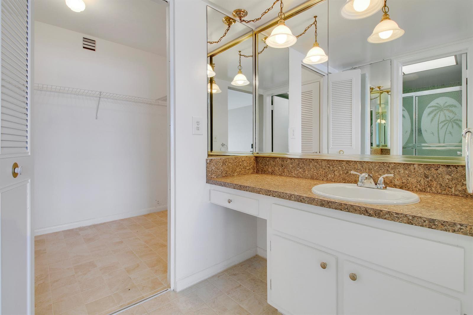 60 Yacht Club Drive 103 photo 12