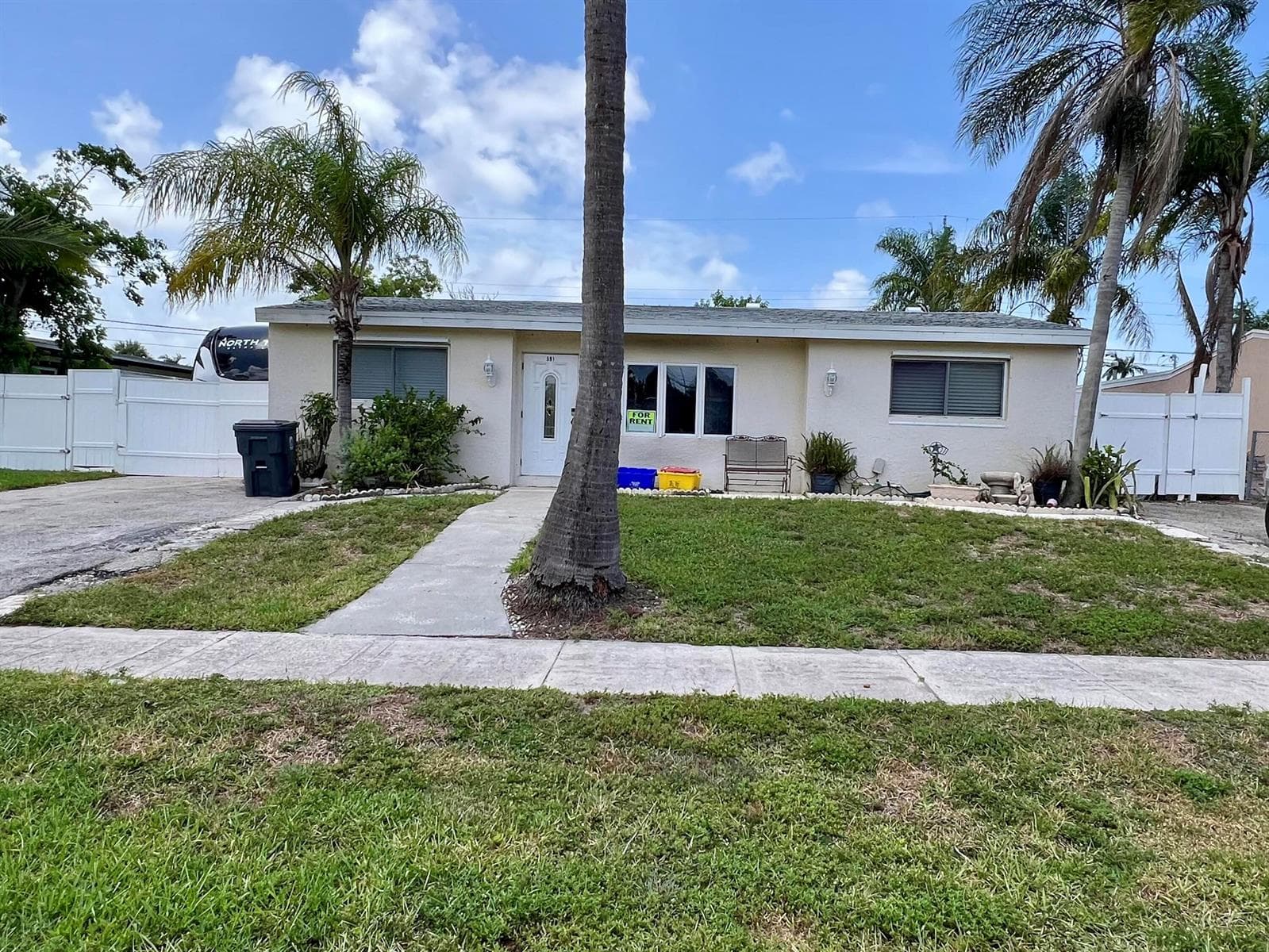 591 Tallulah Road photo 1