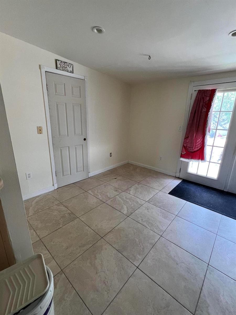 591 Tallulah Road photo 8