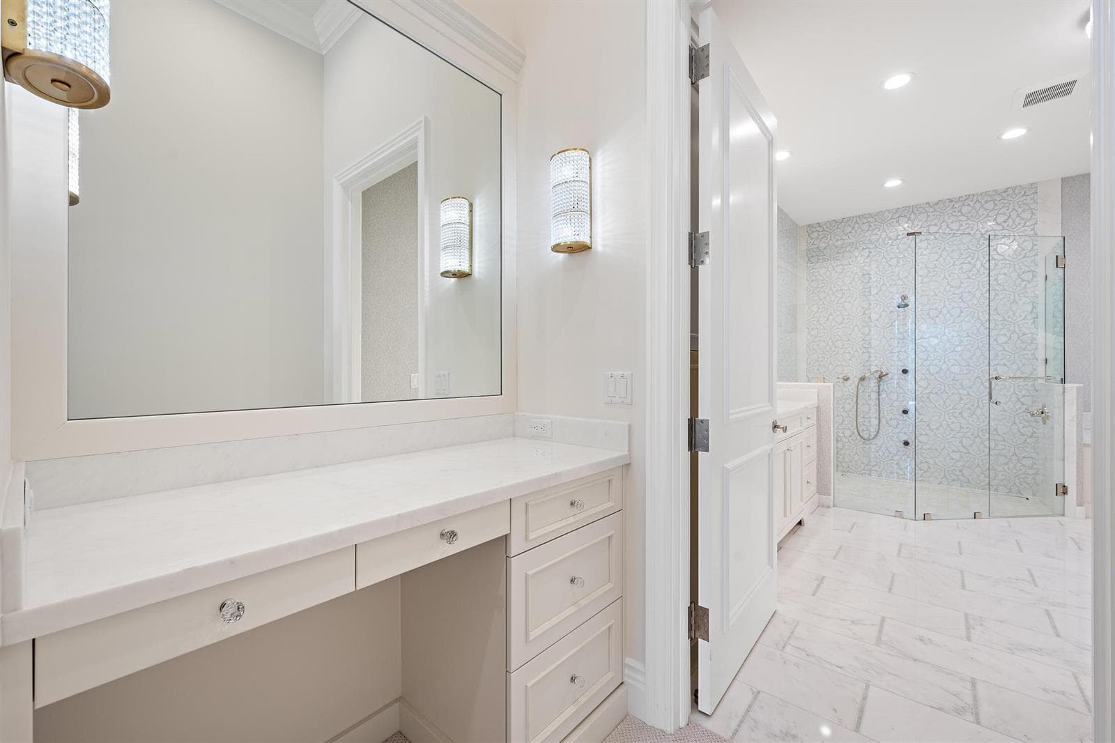 3433 Harbor Road N photo 12