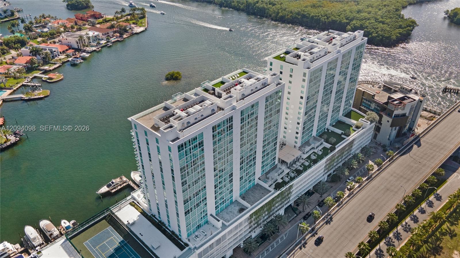 400 Sunny Isles Blvd 1722 photo 13
