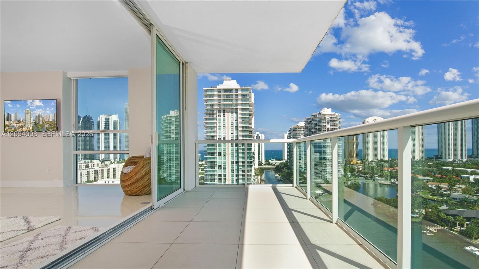 400 Sunny Isles Blvd 1722 photo 17