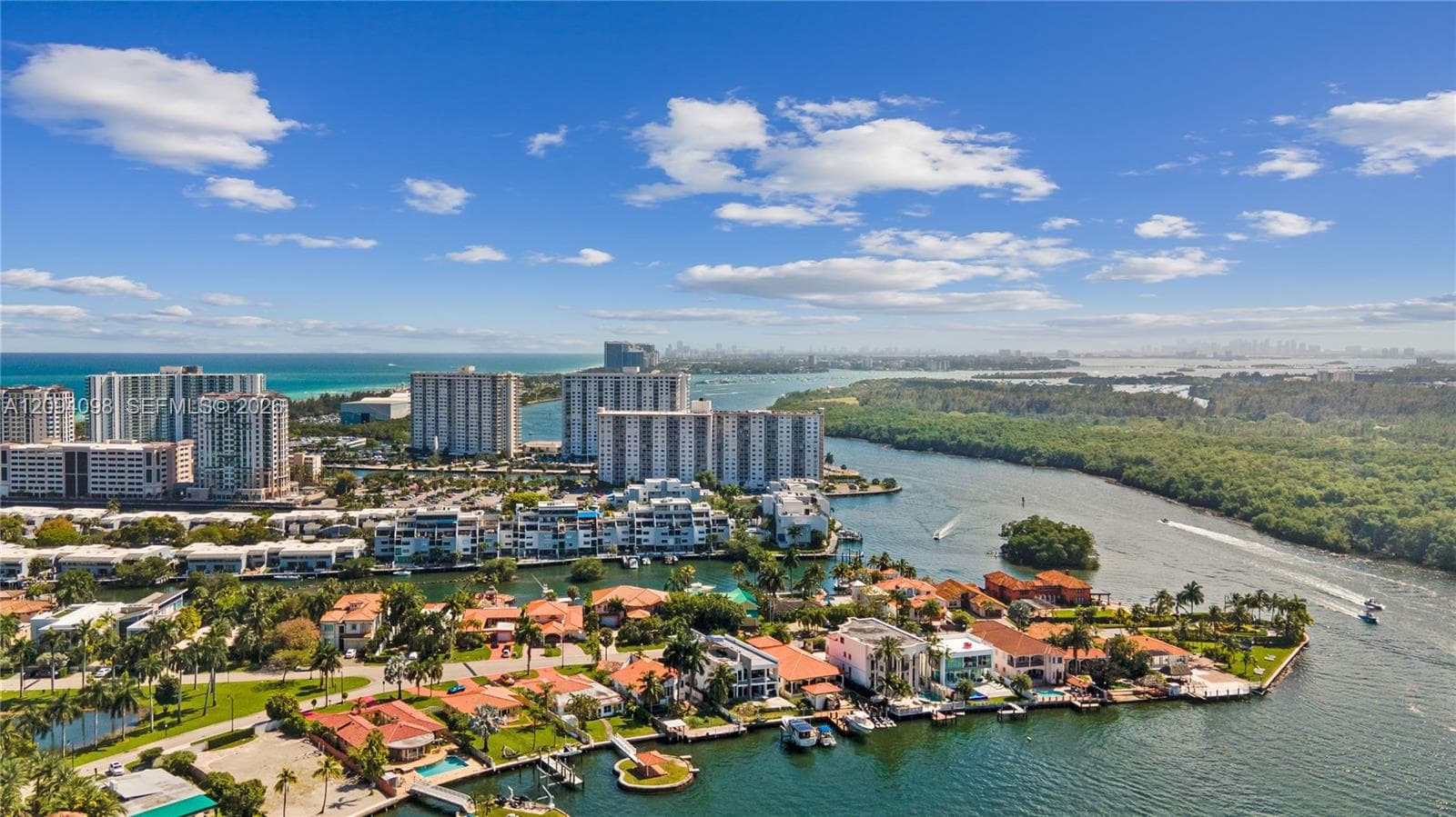 400 Sunny Isles Blvd 1722 photo 10