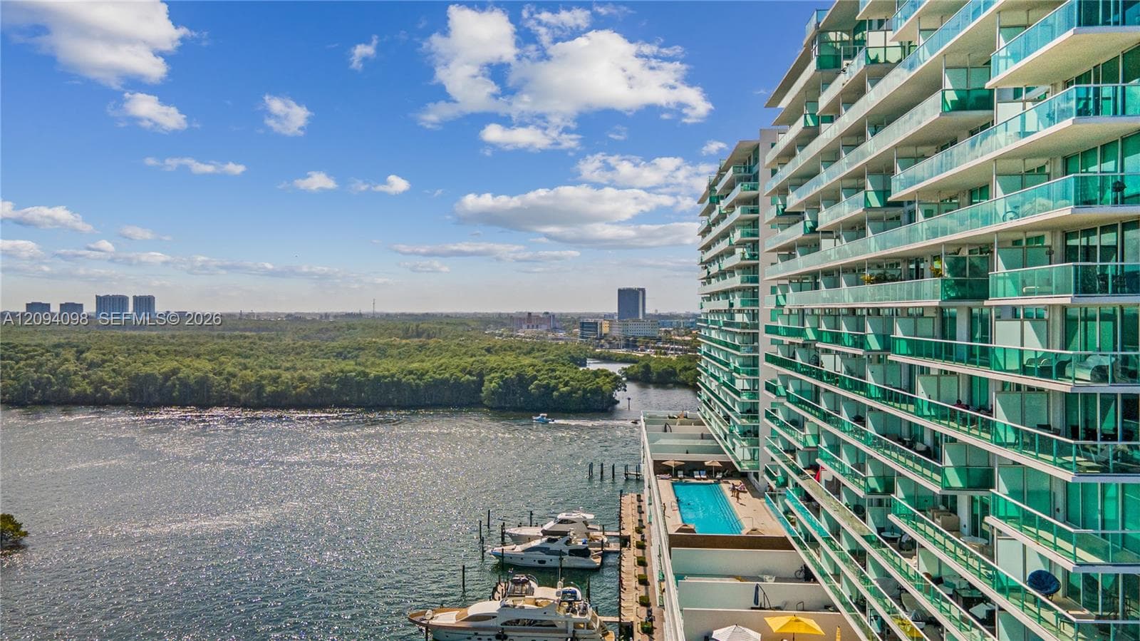 400 Sunny Isles Blvd 1722 photo 11