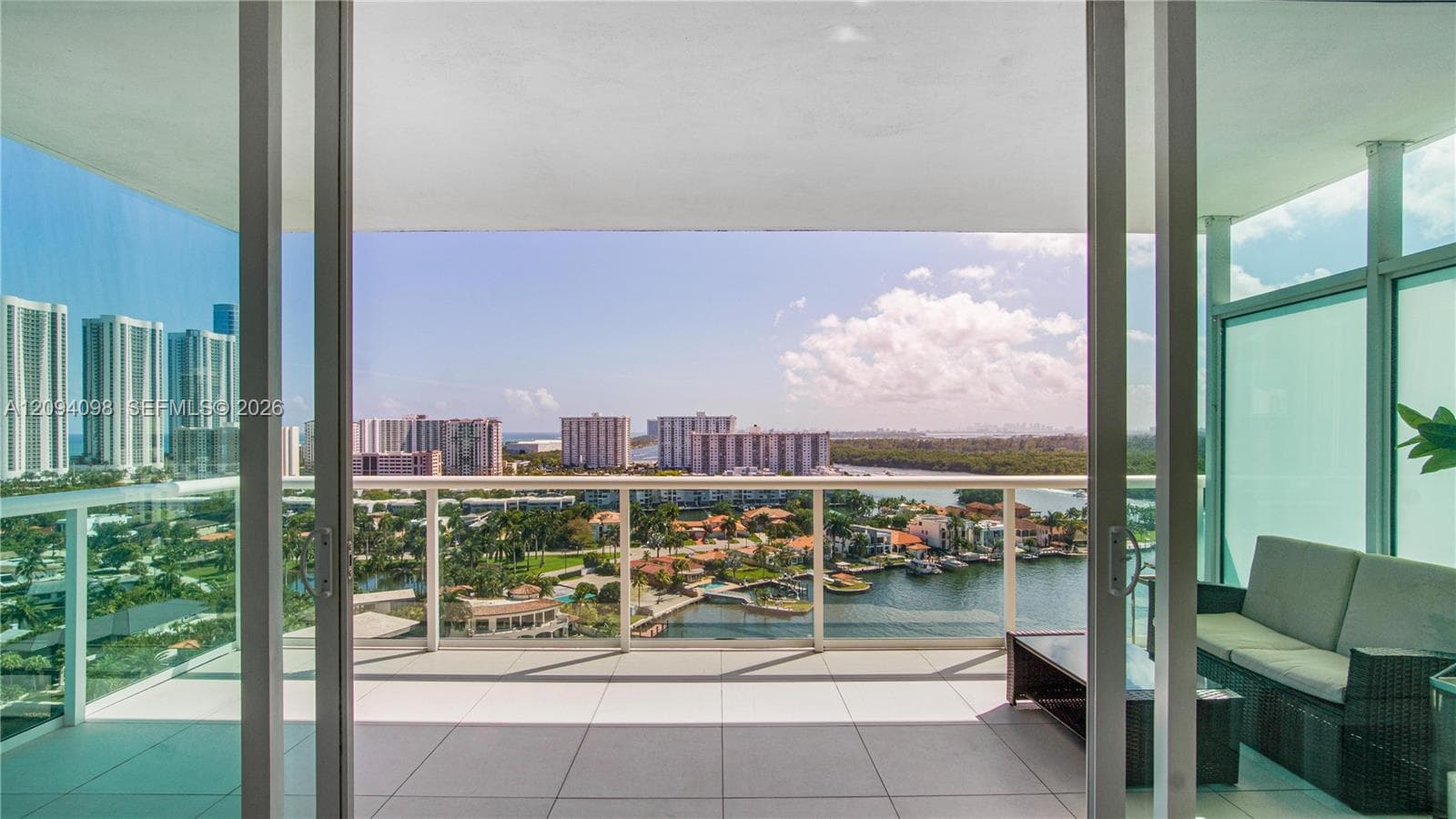 400 Sunny Isles Blvd 1722 photo 19