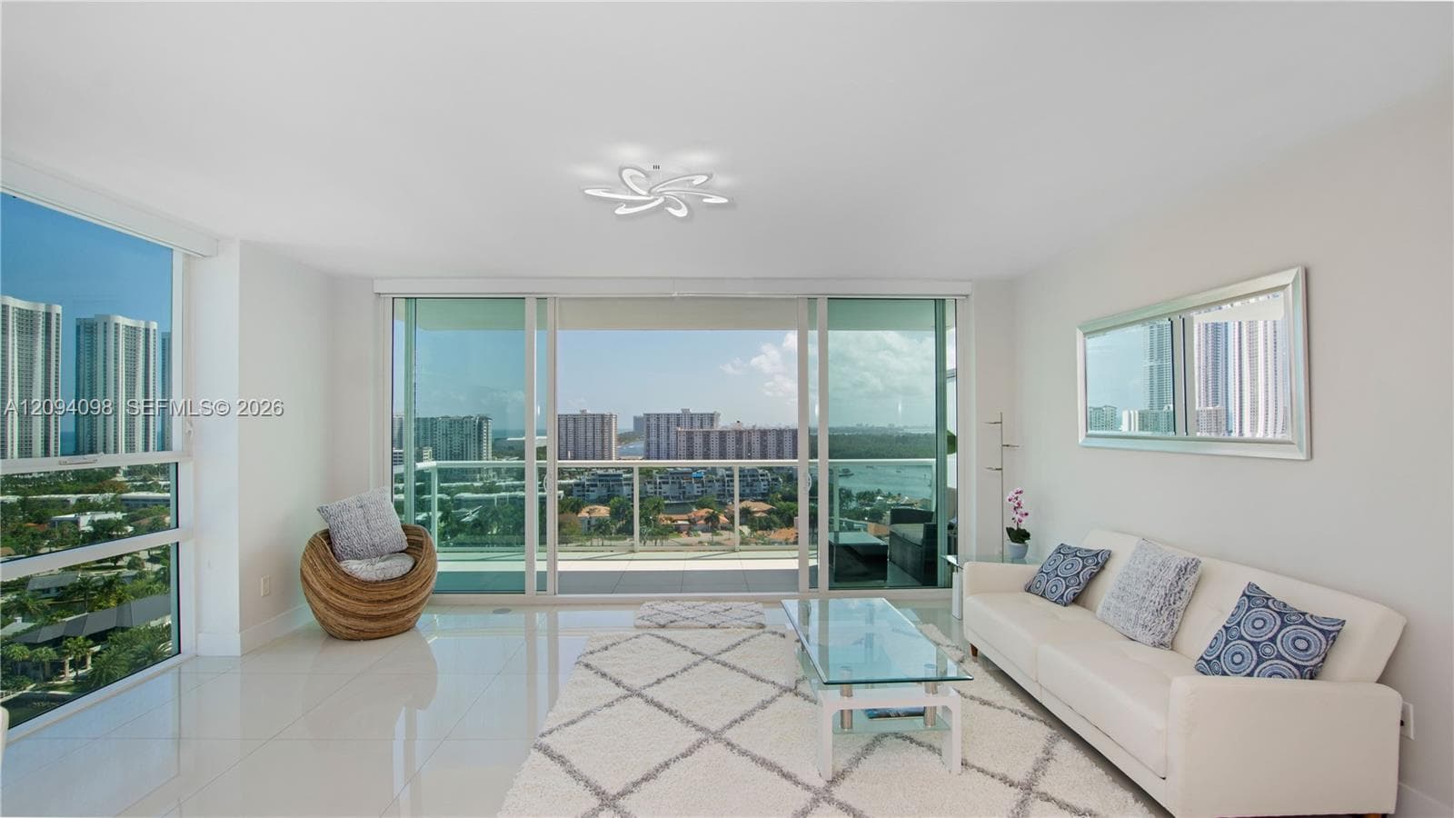 400 Sunny Isles Blvd 1722 photo 21