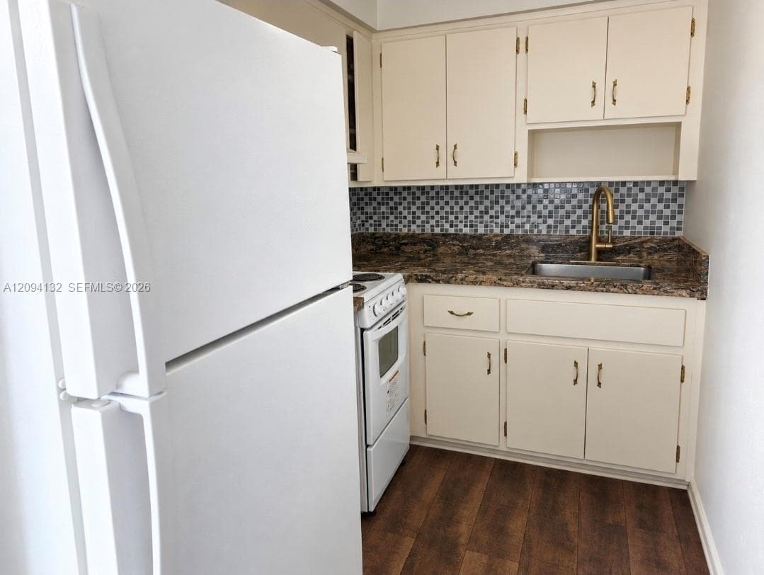 1816 E Oakland Park Blvd 78 photo 4