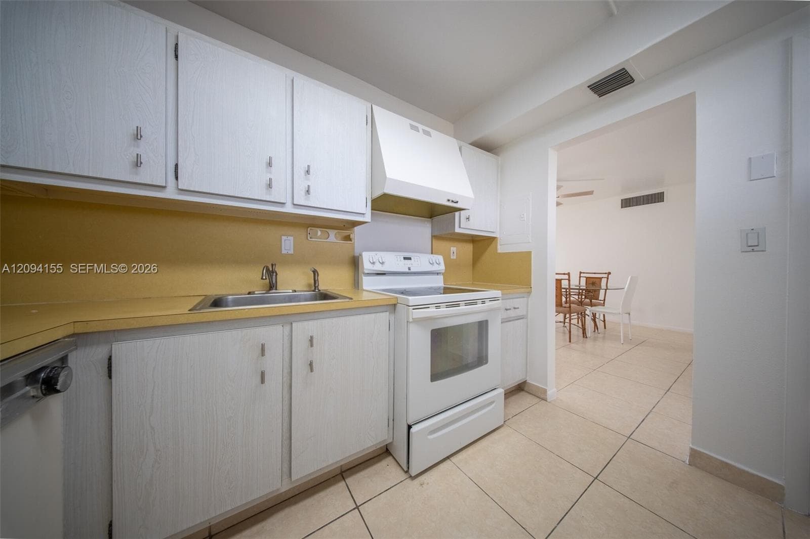 500 Three Islands Blvd 225 photo 4