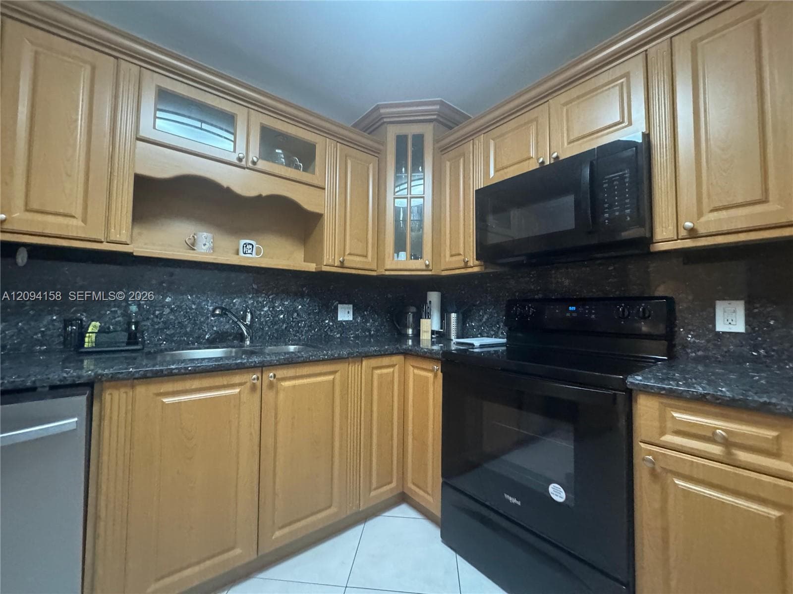 3800 S Ocean Dr 525 photo 2