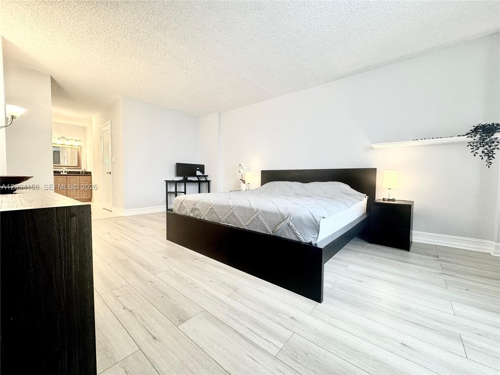 3800 S Ocean Dr 525 photo 4
