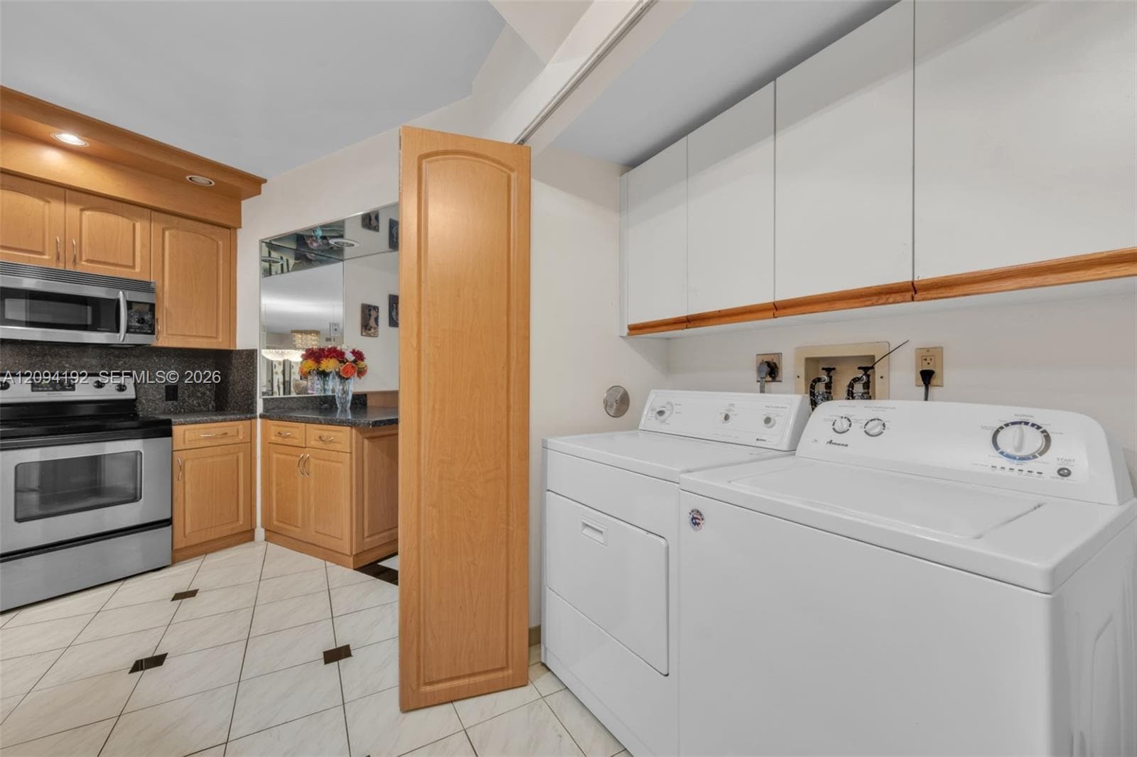 20281 E Country Club Dr 305 photo 8