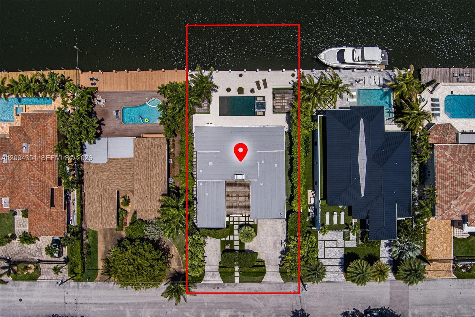 2401 Sea Island Dr photo 2
