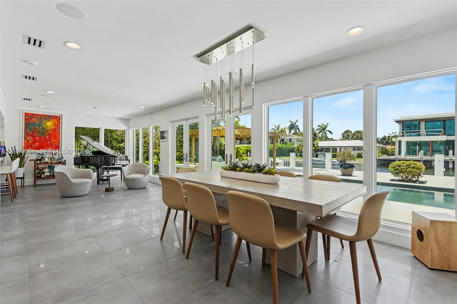 2401 Sea Island Dr photo 17