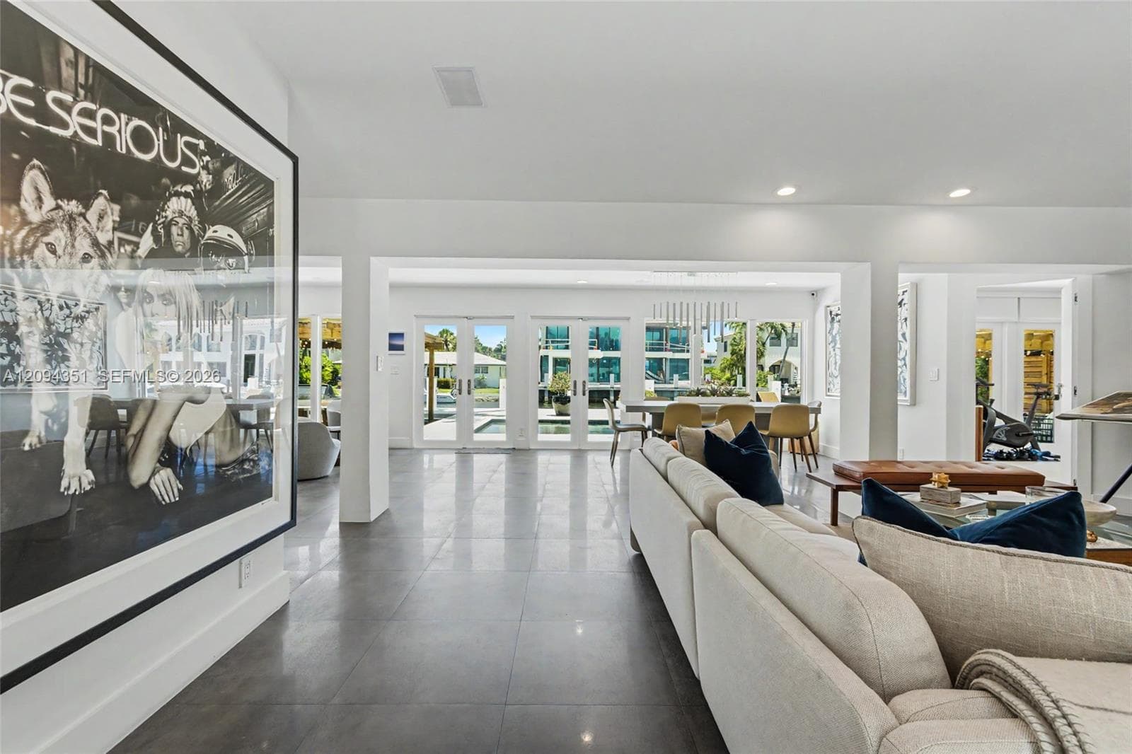 2401 Sea Island Dr photo 10