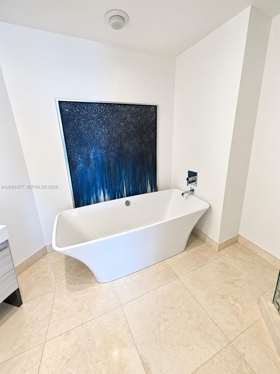 17301 Biscayne Blvd 211 photo 17