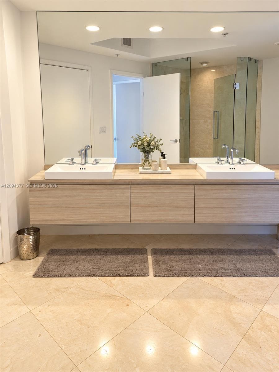 17301 Biscayne Blvd 211 photo 16