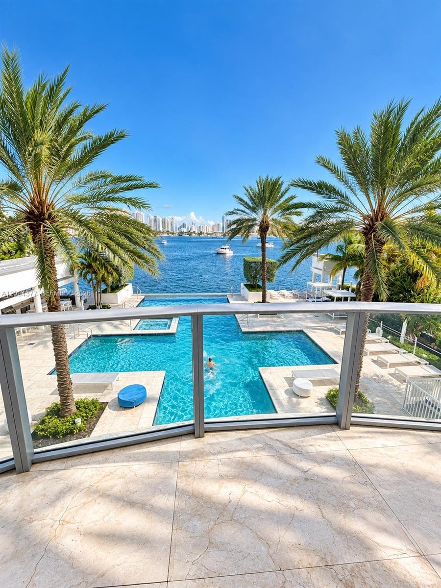 17301 Biscayne Blvd 211 photo 5