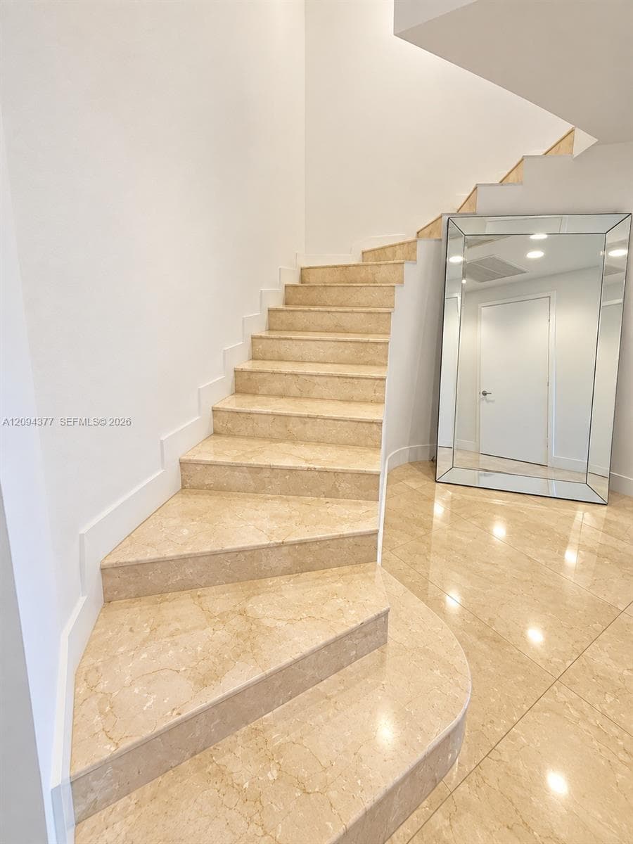 17301 Biscayne Blvd 211 photo 14