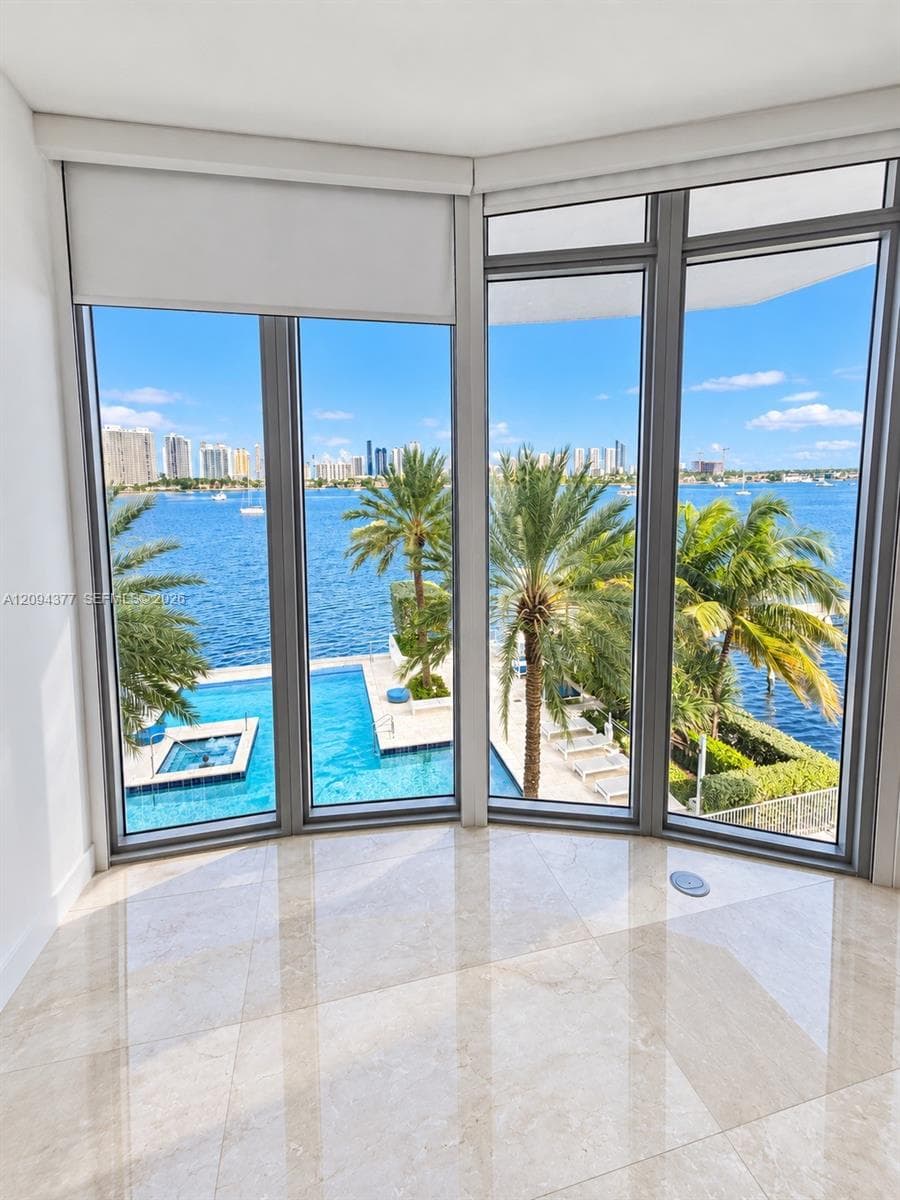 17301 Biscayne Blvd 211 photo 19