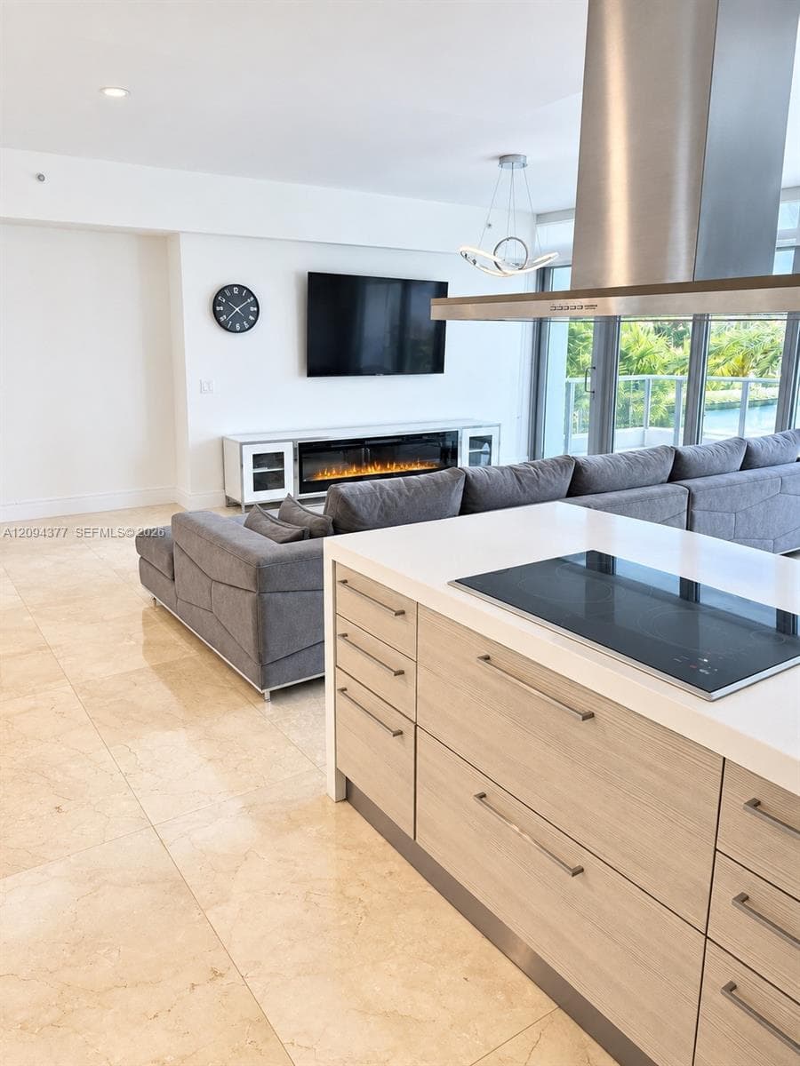 17301 Biscayne Blvd 211 photo 8